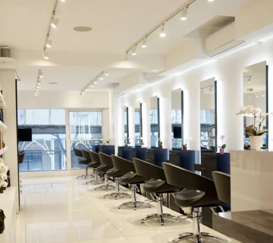 Nunzio Saviano Salon