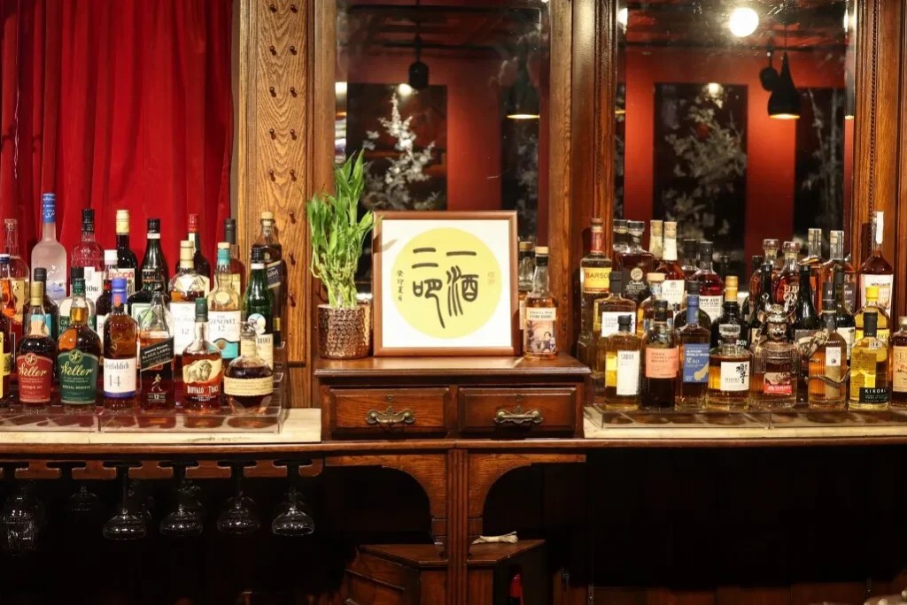 Top 10 Famous Cocktail Bars in Rochester, MN – 2025 | Best Places for Cocktails