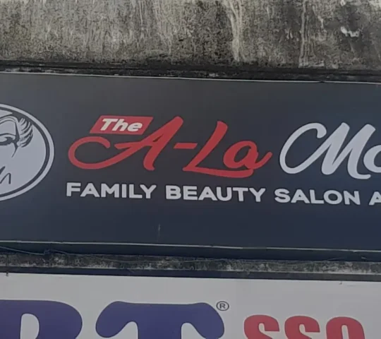 A’ la Mode Salon & Spa