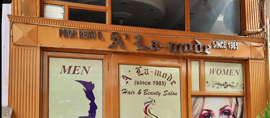 A La Mode Salon Spa