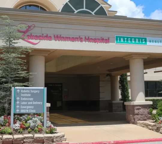 Lakeside Women’s Hospital