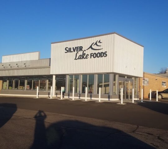 Silver Lake Shopping Center