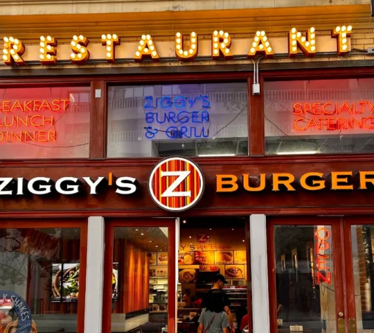 Ozzy’s Grill & Cafe Ozzy’s Grill & Cafe